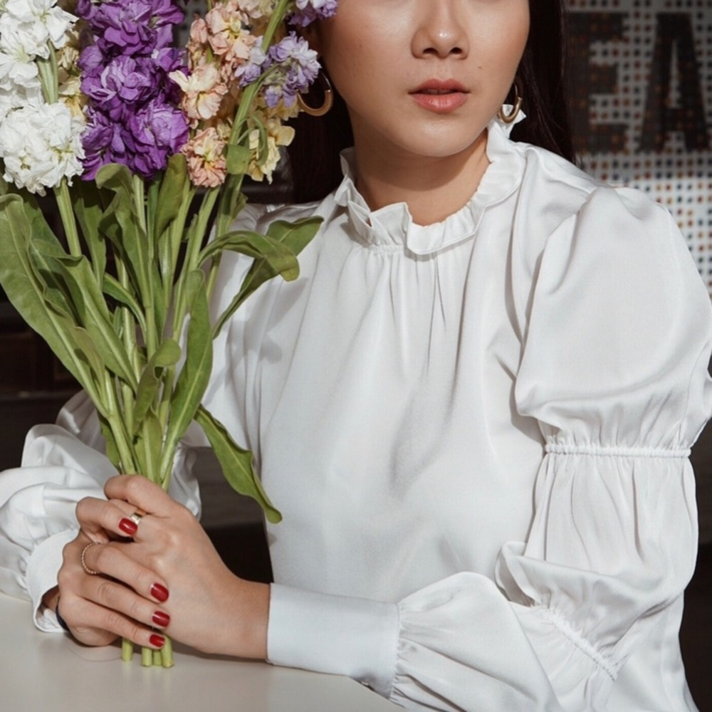 Waverly Grey White Blouse